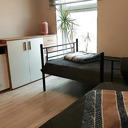Minihostel - Winogrady - Pokoje Poznań Esterno foto
