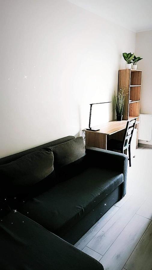 Minihostel - Winogrady - Pokoje Poznań Esterno foto
